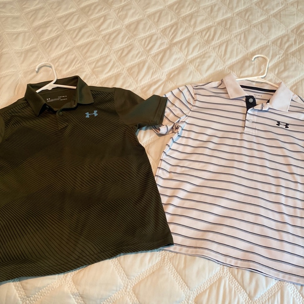 Lot of (2) Boys UnderArmour golf Polo shirts in excellent condition.